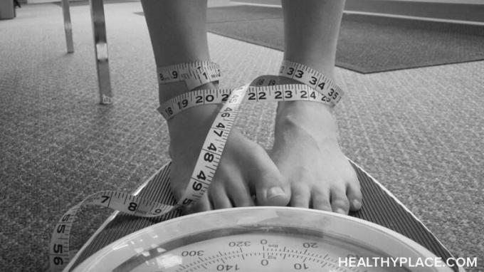 Binge söömishäire muutus anoreksiaks enne, kui ma seda teadsin. Söömishäired vahetuvad sageli üksteise vahel. Lisateave saidil HealthyPlace.