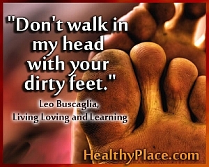 Stigma tsitaat - ärge kõndige mu määrdunud jalgadega peas.