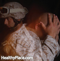 PTSD-d kannatavad sageli sõjaväelased, kuid lahingutegevusega seotud PTSD pole ainus liik. Teised inimesed kannatavad traumade ja PTSD all.