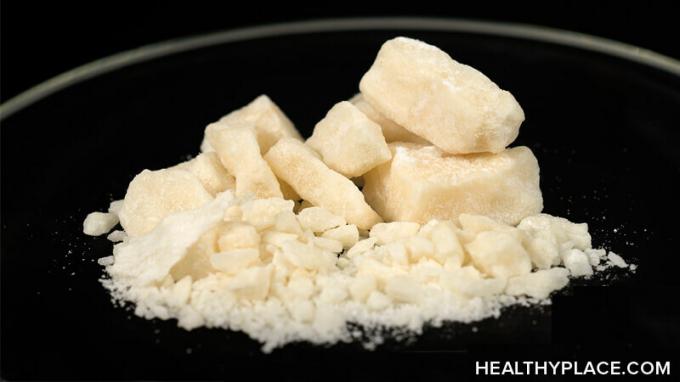 Mis on crack-kokaiin? Ja kuidas erineb crack kokaiini pulbrist? Crack-kokaiin on rafineeritud kokaiin ja on väga sõltuvust tekitav. Lisateave
