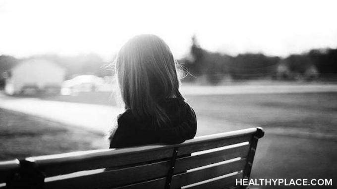 Isolatsioon ja üksindus on vaimuhaigustega inimeste seas tavalised võitlused. Siit saate teada, kuidas tulla toime eraldatuse ja üksindusega saidil HealthyPlace.com.