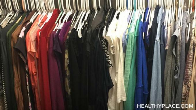 ADHD-ga rõivaste ostmine võib olla eriti keeruline. Siit saate teada, miks ADHD-ga rõivaste ostmine on keeruline ja milliseid abinõusid saate abistamiseks võtta.