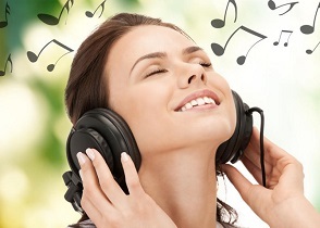 Muusikale häälestamine võib ärevust vähendada. Muusika mõjutab aju positiivselt, et vähendada ärevust. Siit saate teada, miks ja kuidas muusika vaigistab ärevust. Loe seda.